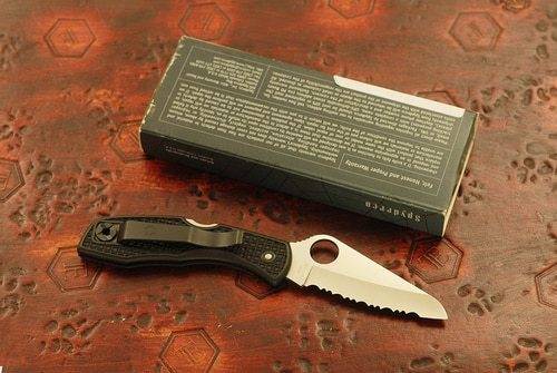 Складной нож Spyderco Salt 1 - C88SBK фото 3 Складной нож Spyderco Salt 1 - C88SBK фото 3